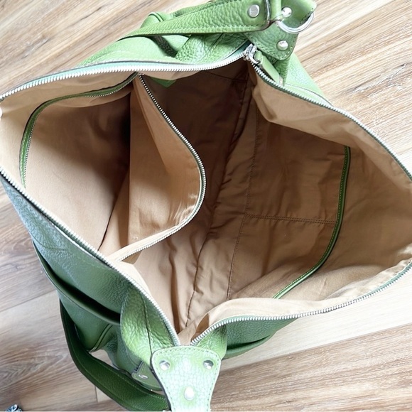 Tod's Miky Nomade Media Bag - Green Shoulder Weekend Bag - Picture 10 of 15